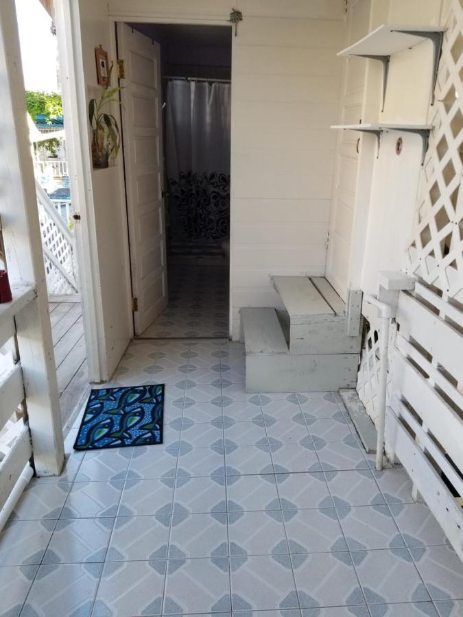 Chapito'S Apartment 1 Caye Caulker Exterior foto